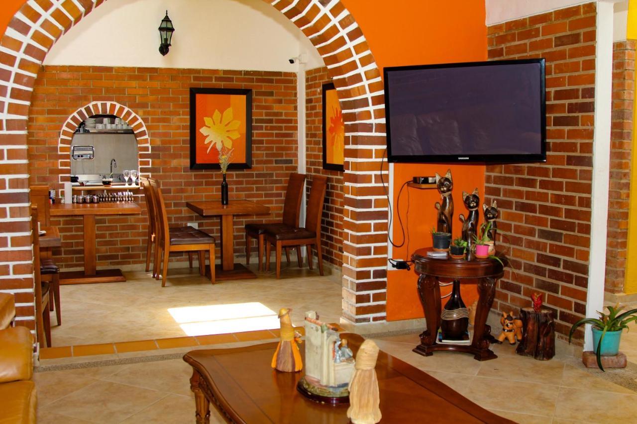 Hotel Villa Alegria Sáchica Buitenkant foto