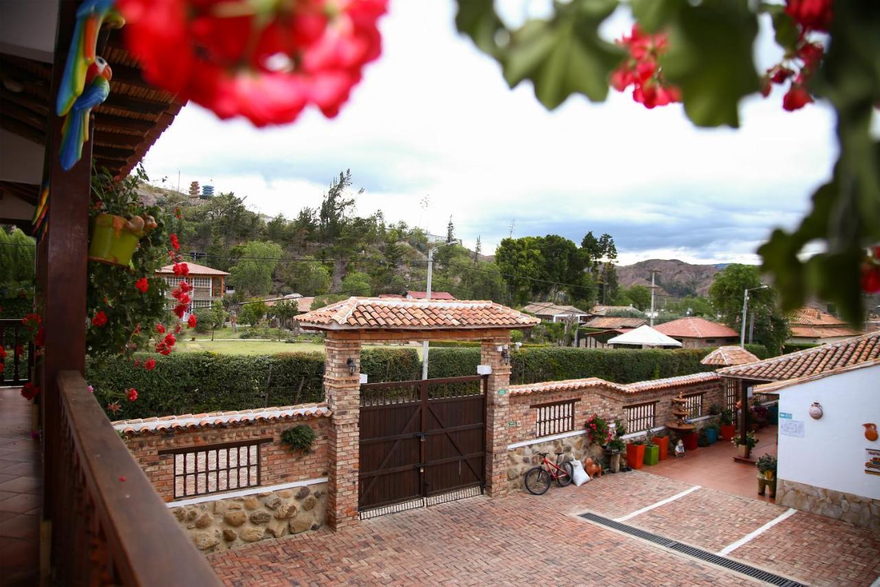 Hotel Villa Alegria Sáchica Buitenkant foto