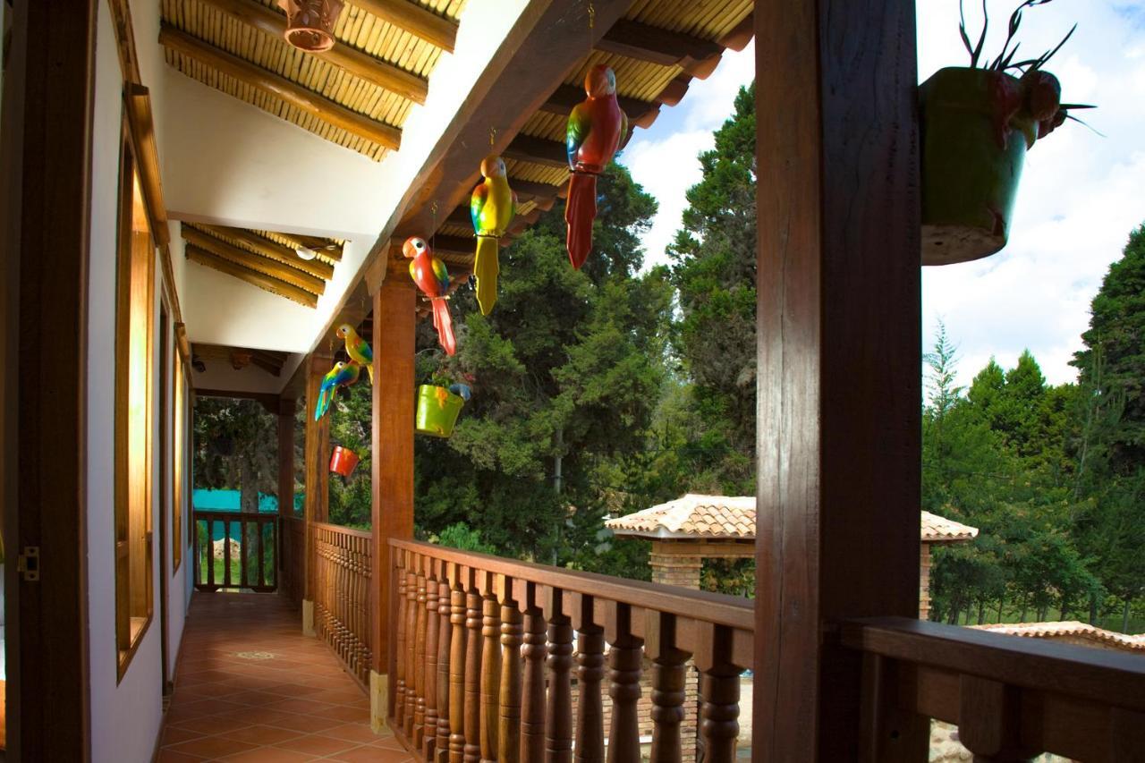 Hotel Villa Alegria Sáchica Buitenkant foto